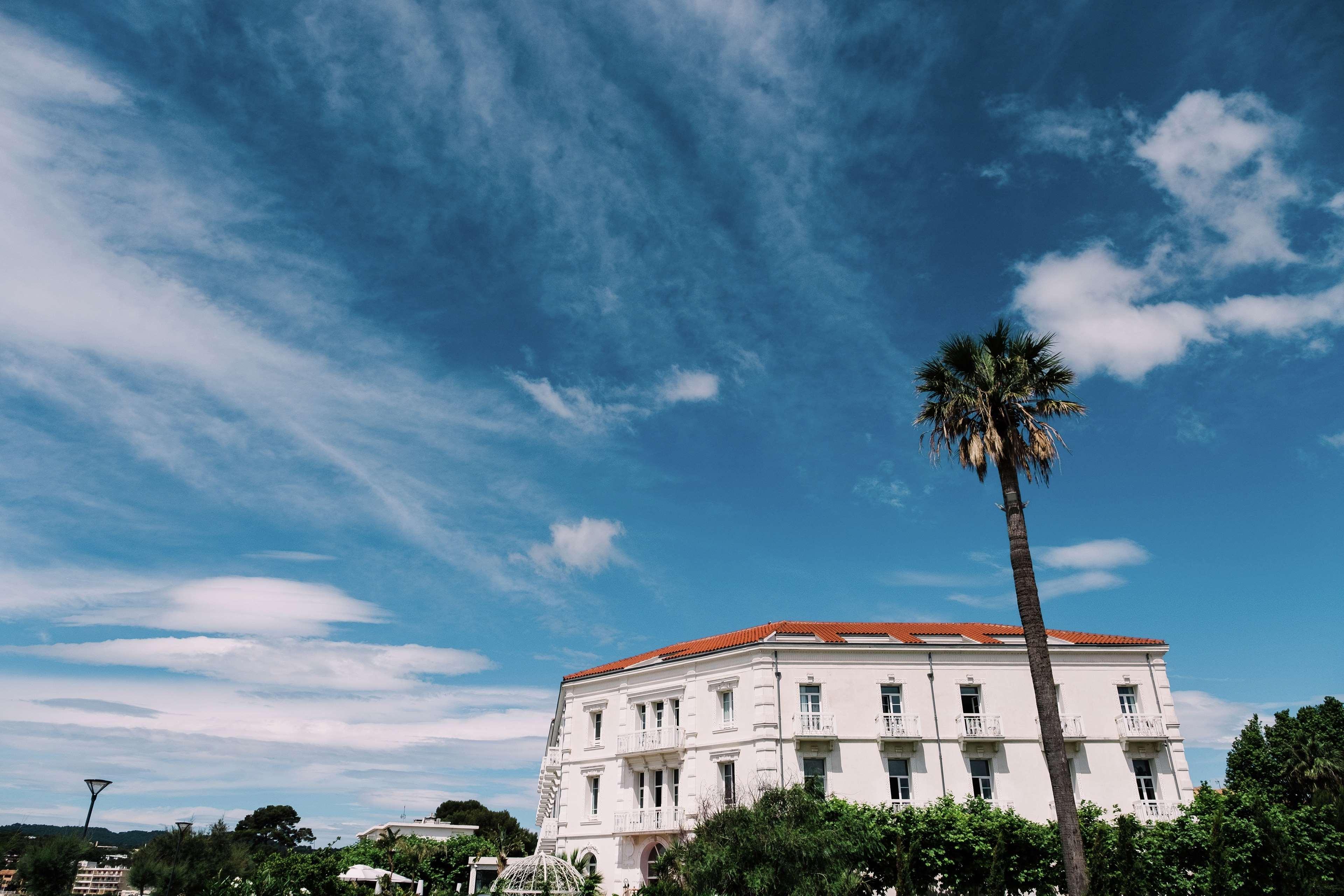 Grand Hotel Des Sablettes Plage, Curio Collection By Hilton La Seyne-sur-Mer Esterno foto