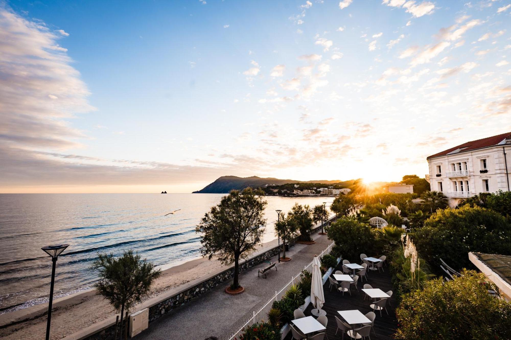Grand Hotel Des Sablettes Plage, Curio Collection By Hilton La Seyne-sur-Mer Esterno foto
